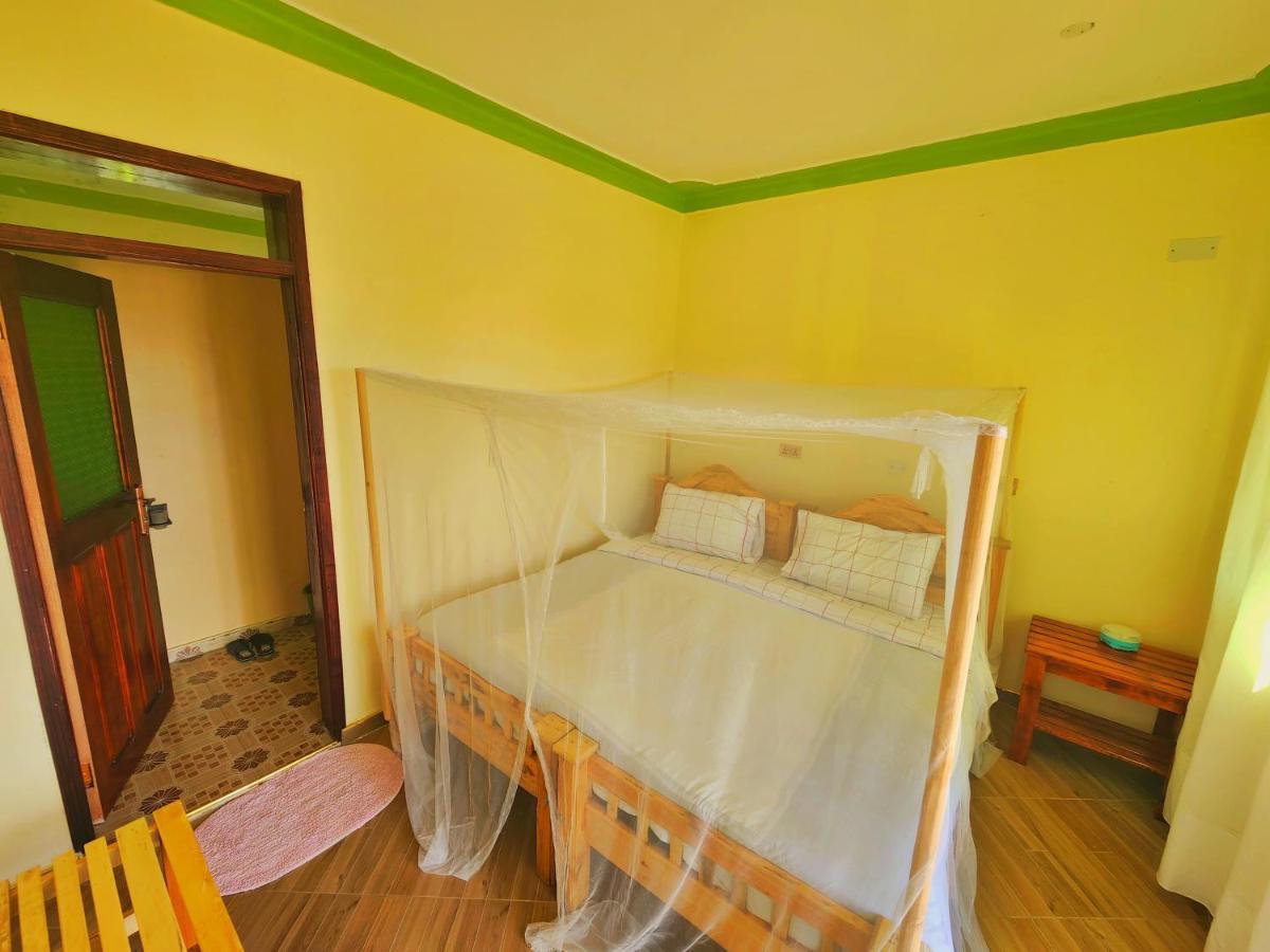 Lights Of Kazinga Orphanage And Homestay Rubirizi 외부 사진
