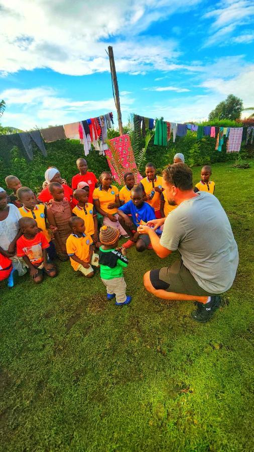 Lights Of Kazinga Orphanage And Homestay Rubirizi 외부 사진